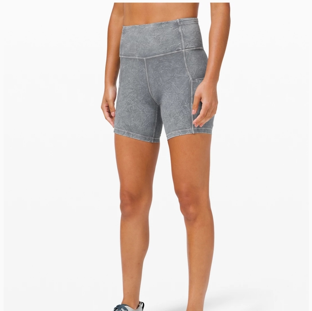 Lululemon Ice Dye 6" Short Size 6
